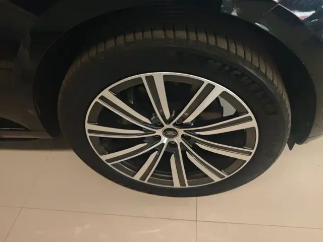 Land Rover Range Rover — Фото автомобиля 6