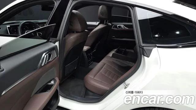BMW 4 Series G22 — Фото автомобиля 16
