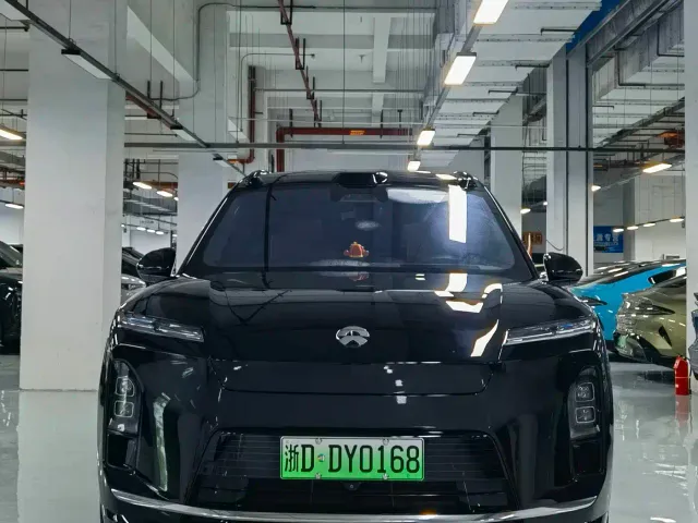 Nio ES8 — Фото автомобиля 2