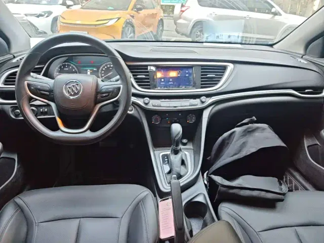 Buick Excelle — Фото автомобиля 9