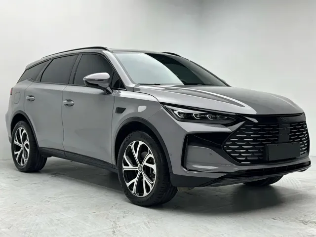 BYD Tang — Фото автомобиля 2