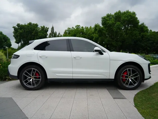Porsche Macan — Фото автомобиля 16
