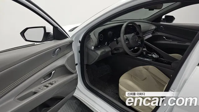 Hyundai Avante CN7 — Фото автомобиля 17