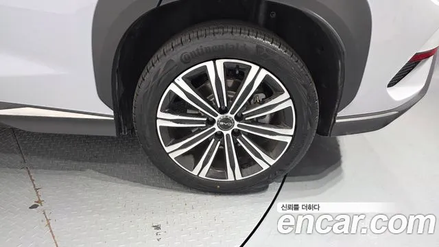 BYD Sealion 7 — Фото автомобиля 21