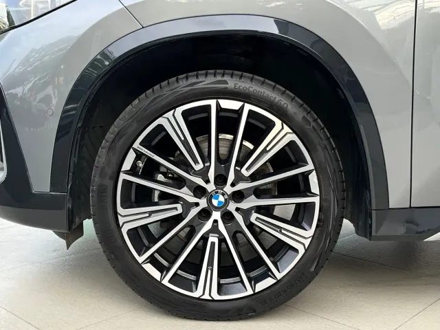 BMW X1 — Фото автомобиля 12