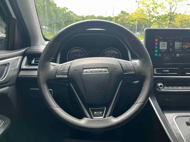 Haval M6 — Фото автомобиля 14