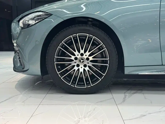 Mercedes-Benz C-Class — Фото автомобиля 10