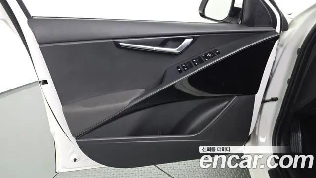 Kia Niro The All New — Фото автомобиля 13