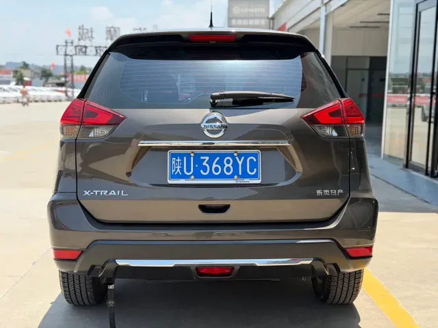 Nissan X-Trail — Фото автомобиля 14