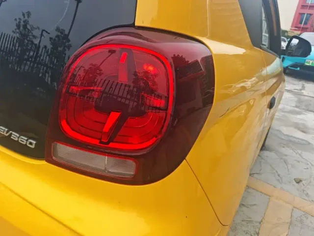 Roewe Clever — Фото автомобиля 7