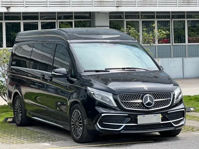 Mercedes-Benz V-Class — Фото автомобиля 3