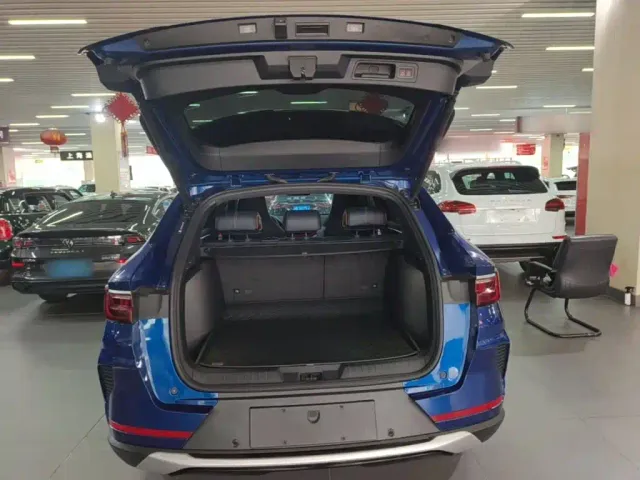 BYD Song PLUS — Фото автомобиля 18