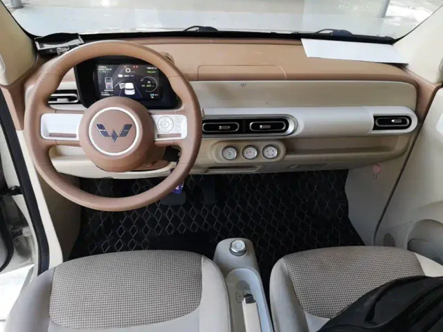 Wuling Hongguang Mini EV — Фото автомобиля 9
