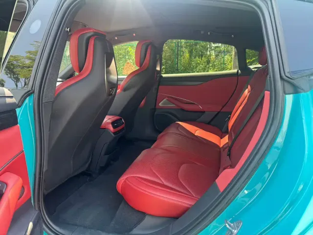 Xiaomi SU7 — Фото автомобиля 6