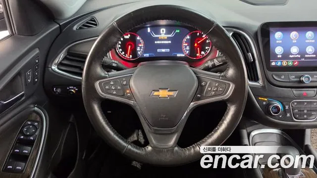 Chevrolet Malibu — Фото автомобиля 12