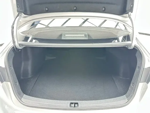 Toyota Levin 2022 185T CVT Luxury Edition — Фото автомобиля 16