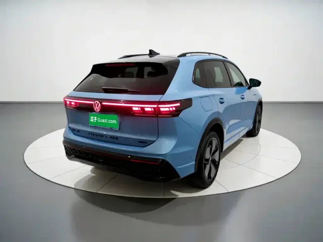 Volkswagen Tiguan L — Фото автомобиля 6