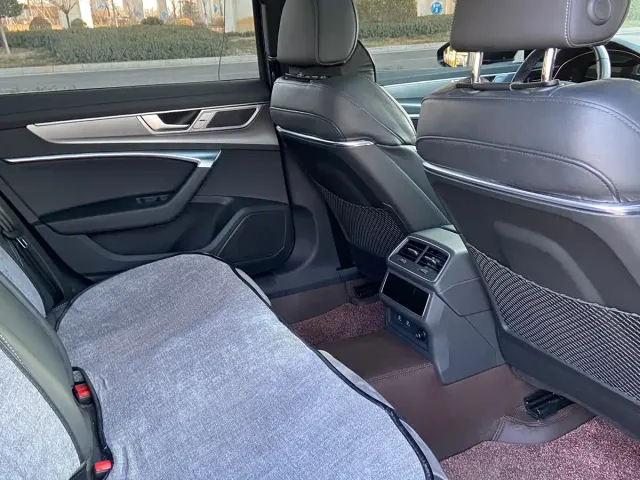 Audi A6L — Фото автомобиля 7