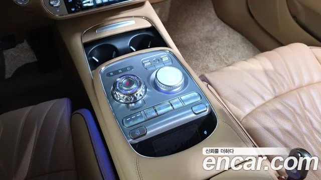 Genesis G90 Бензин 3.5 турбо AWD — Фото автомобиля 8