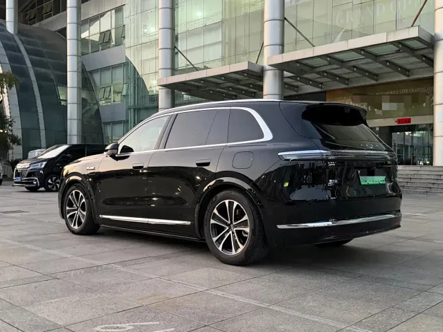 Aito M7 — Фото автомобиля 11