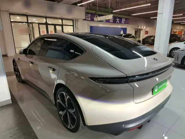 Nio ET5 — Фото автомобиля 4