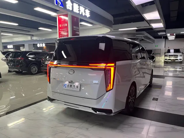 GAC Trumpchi M8 — Фото автомобиля 7