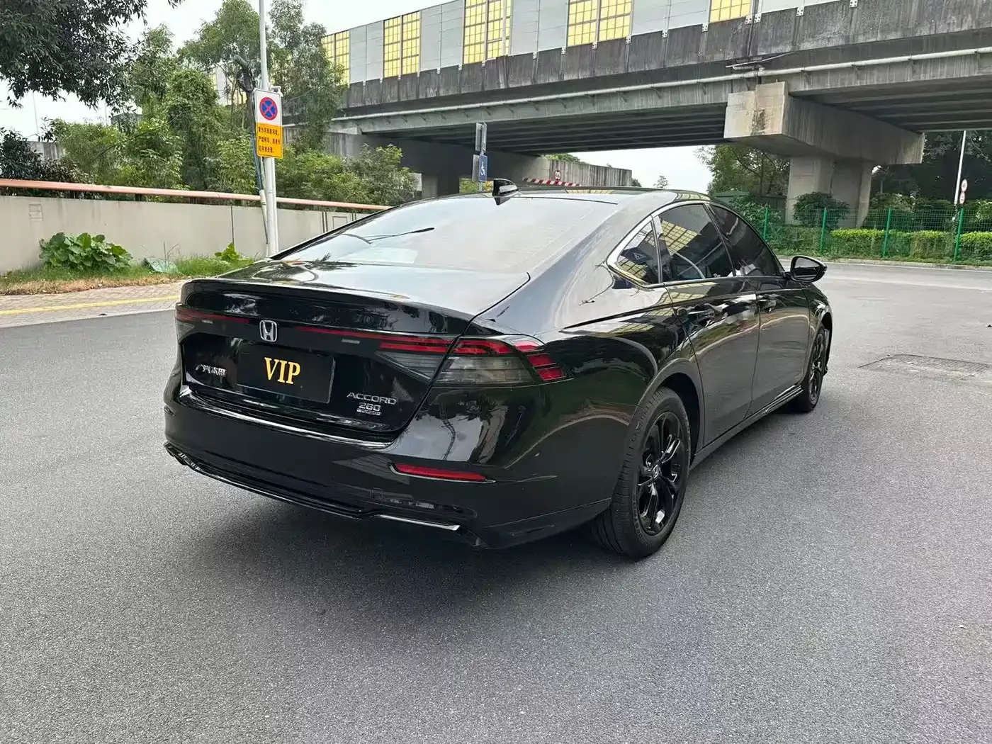 Honda Accord 2025 260TURBO Luxury Edition — Фото автомобиля 7