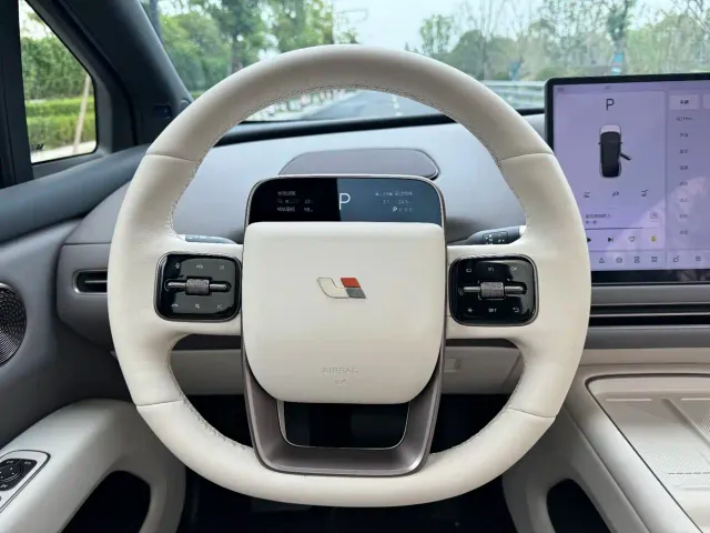 Li Auto i6 — Фото автомобиля 19
