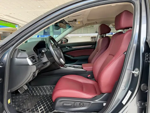Honda Accord — Фото автомобиля 4