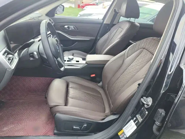 BMW i3 — Фото автомобиля 14