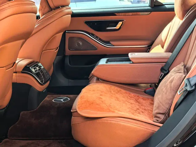 Mercedes-Benz S-Class — Фото автомобиля 25