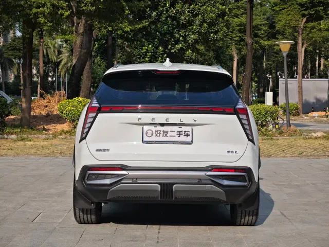 Geely Boyue L — Фото автомобиля 6