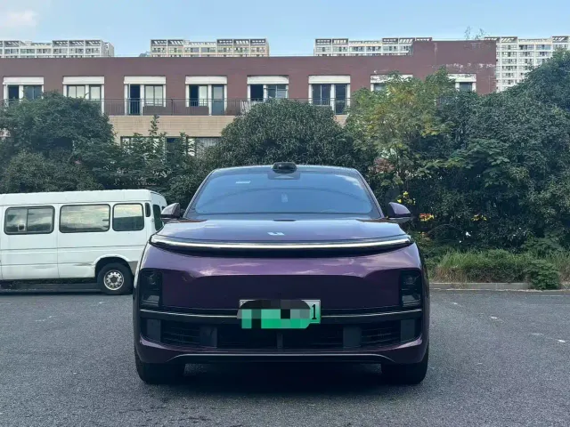 Li Auto L9 — Фото автомобиля 3