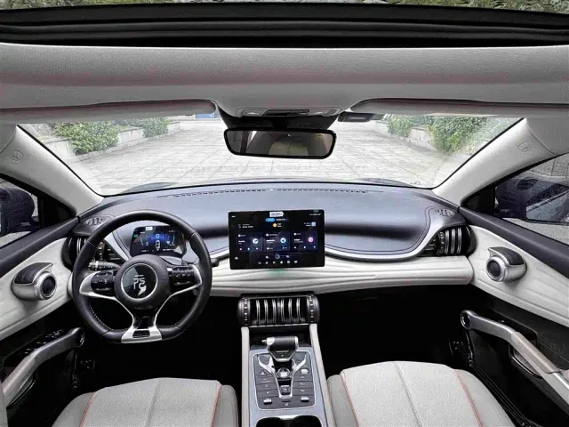 BYD Yuan PLUS — Фото автомобиля 7