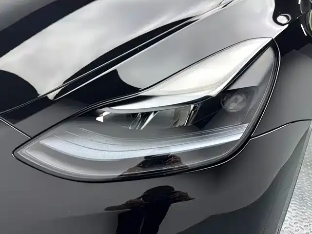 Tesla Model Y — Фото автомобиля 20