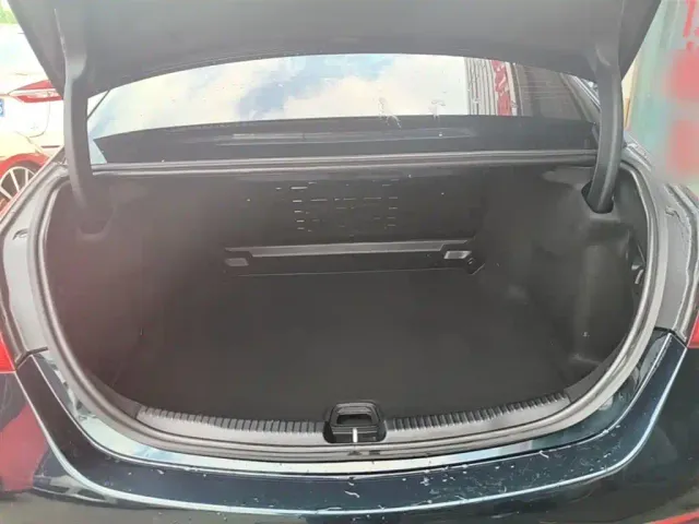 Mercedes-Benz C-Class — Фото автомобиля 18
