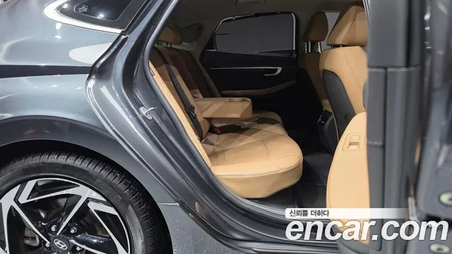 Hyundai Sonata Inspiration — Фото автомобиля 12