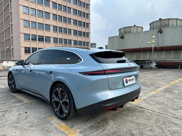 Nio ET5 Touring — Фото автомобиля 6