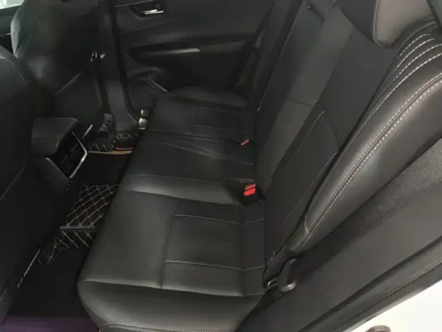 Toyota Harrier — Фото автомобиля 12