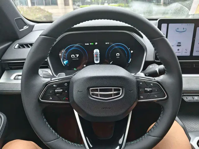 Geely Xingrui — Фото автомобиля 4