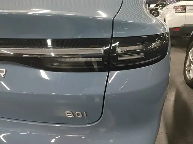 Leapmotor B01 — Фото автомобиля 7