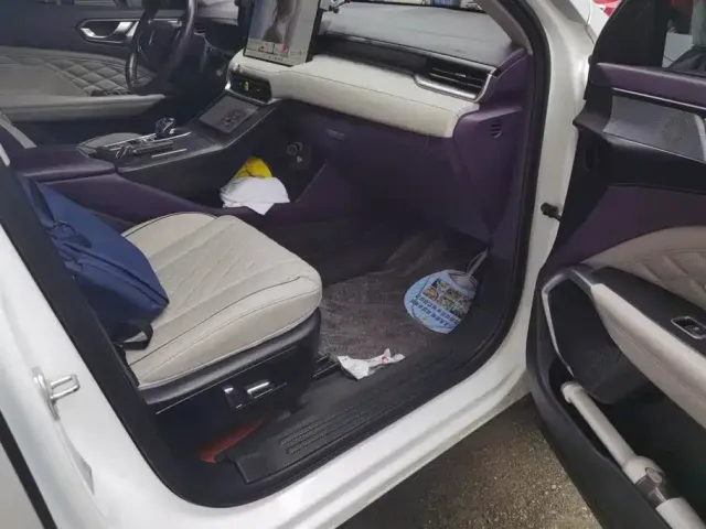 WEY Wey Latte DHT 2022 1.5T DHT Extra Large — Фото автомобиля 8