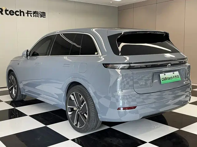 Li Auto L7 — Фото автомобиля 7