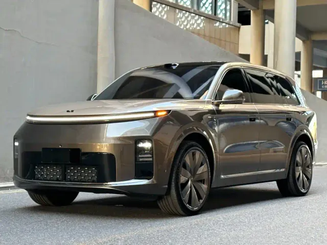 Фотография автомобиля — Li Auto L9