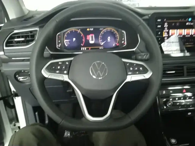 Volkswagen Tharu — Фото автомобиля 10