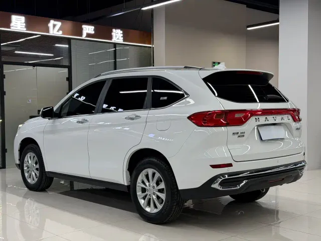 Haval M6 — Фото автомобиля 19