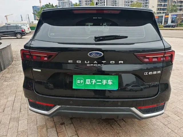 Ford Lingrui — Фото автомобиля 5