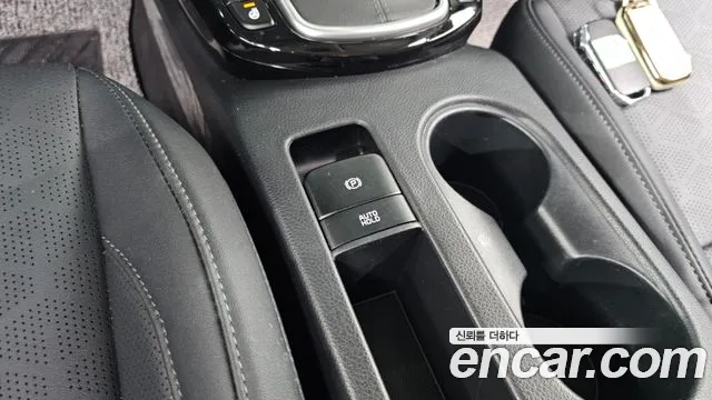 Kia Seltos — Фото автомобиля 4