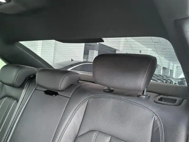 Audi A4L — Фото автомобиля 15