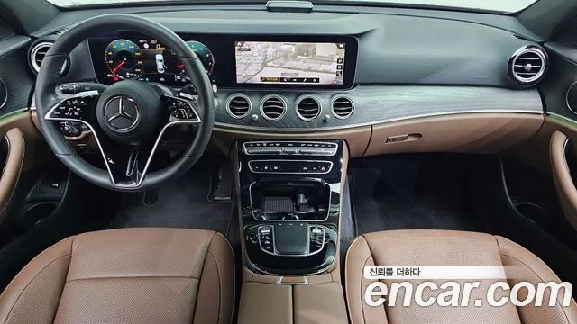 Mercedes-Benz E-Class — Фото автомобиля 7
